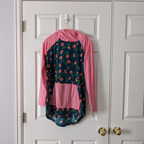LuLaRoe Amber - Picture 1 of 3